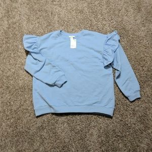 NWT H&M ruffle sleeve sweatshirt.